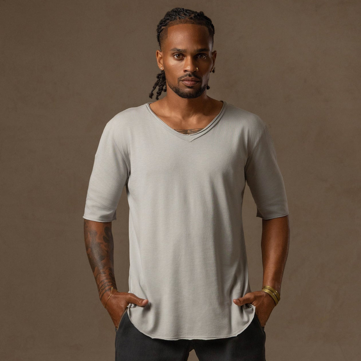 V NECK TREE SHIRT