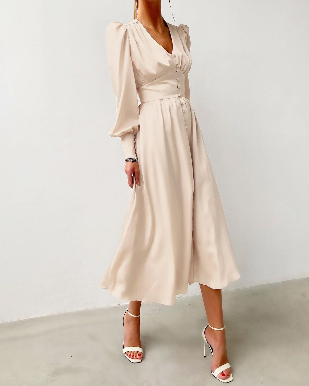 Catalina | Women's V-Neck Long Sleeve Midi Dress